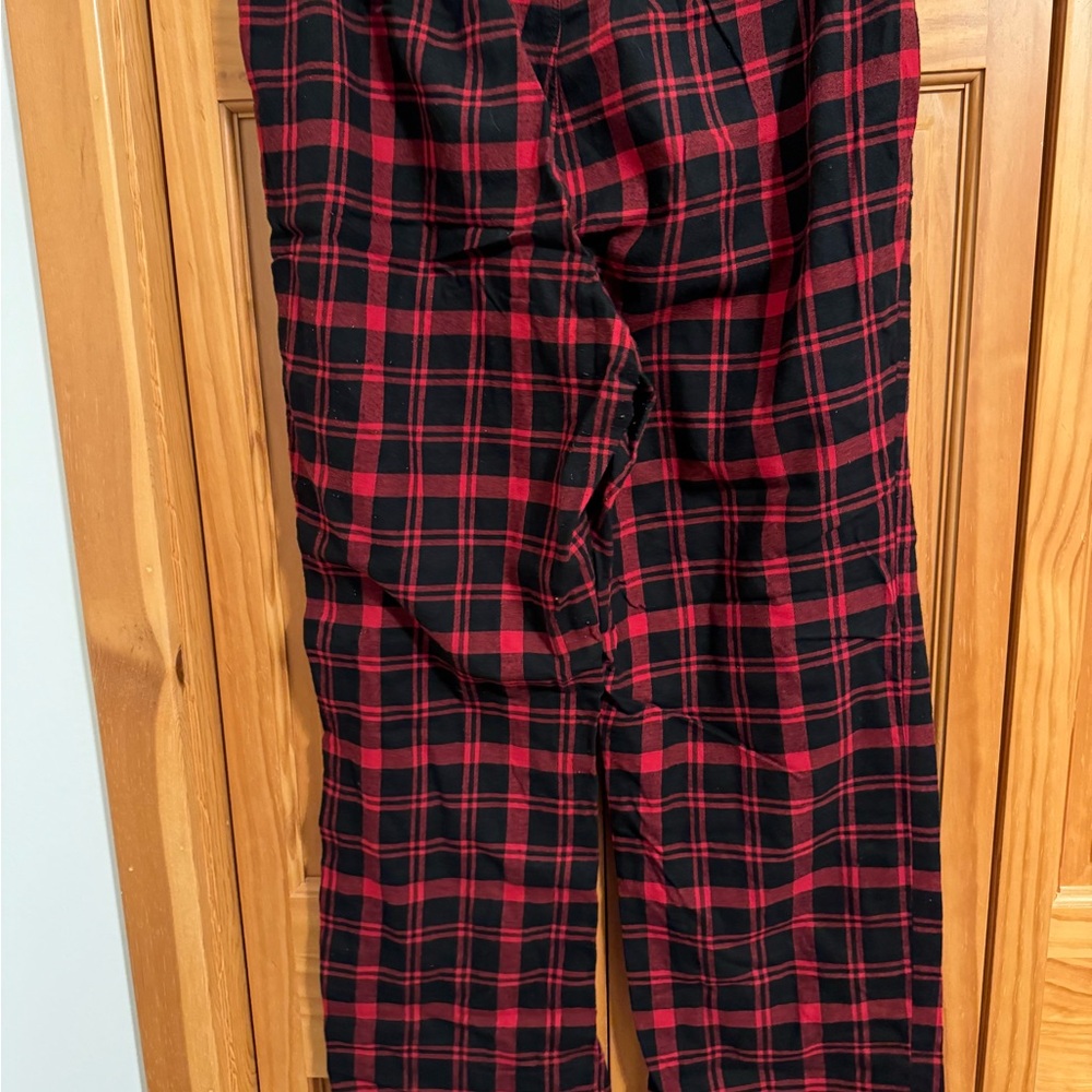 Eddie Bauer Red and Black Plaid Sleepwear Pants - Picture 3 of 3